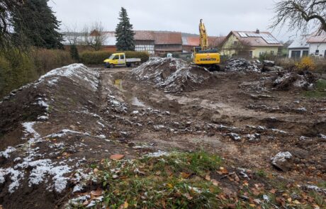 Wälze-Bach - Baufeld Braunau von hinten